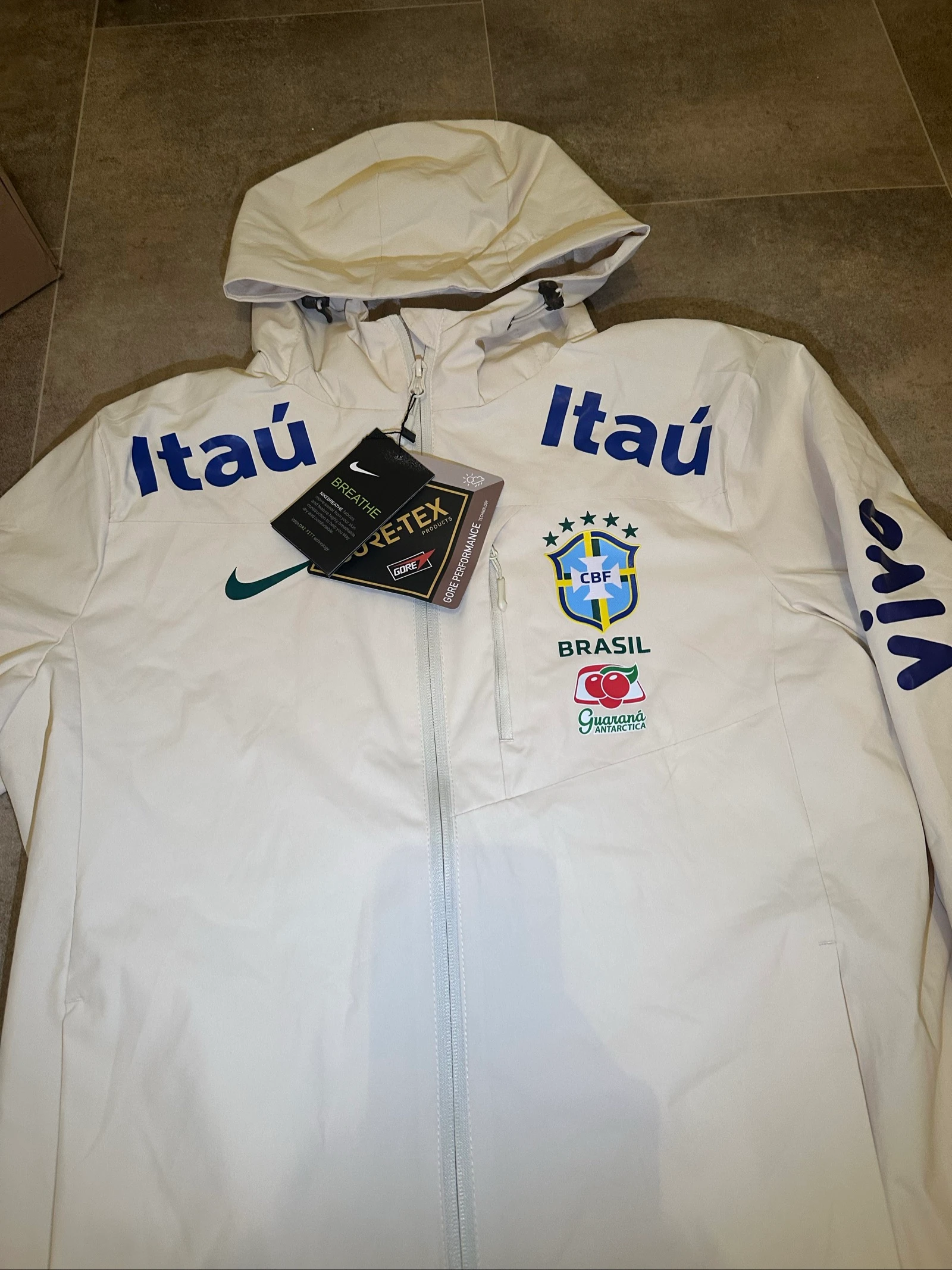 Breziljaanse Nike Gore-Tex officiële editie jacket | IR – photo 2
